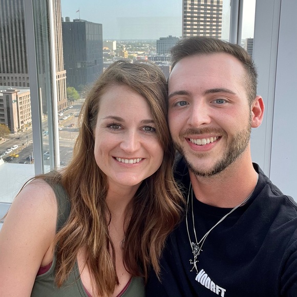 Meet your Posher, Samantha - Picture 1 of 2